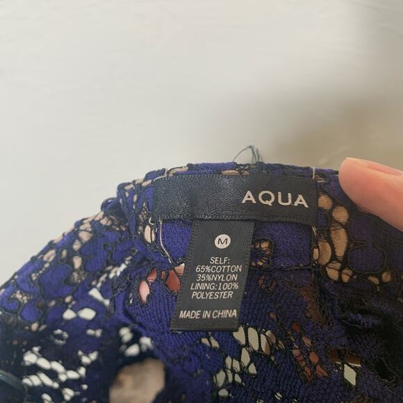 Aqua Navy Blue Lace Sleeveless Blouse Sz Medium - Picture 7 of 7